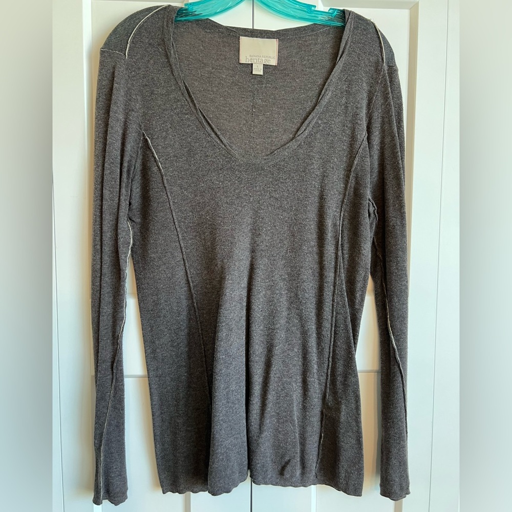 Banana Republic Heritage Long-Sleeve V-Neck Top